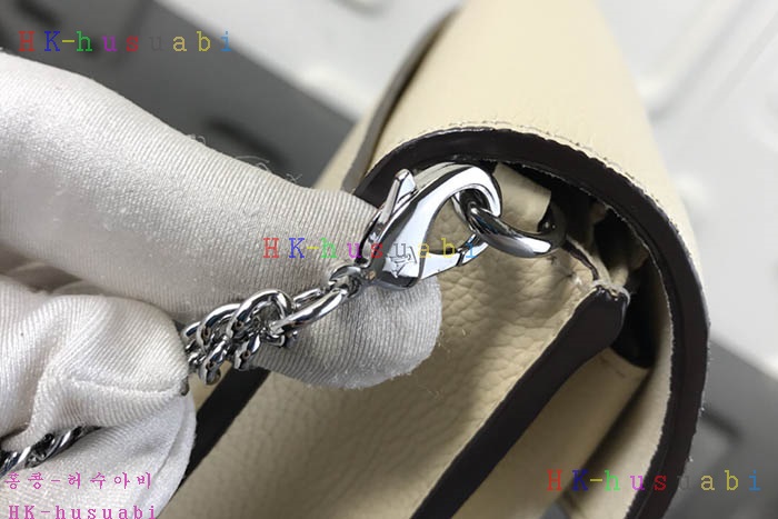 �ڹ̷��ޡ� ���̺��� ���̶��� ü�μ�� ũ�ν���  LV M51419-3