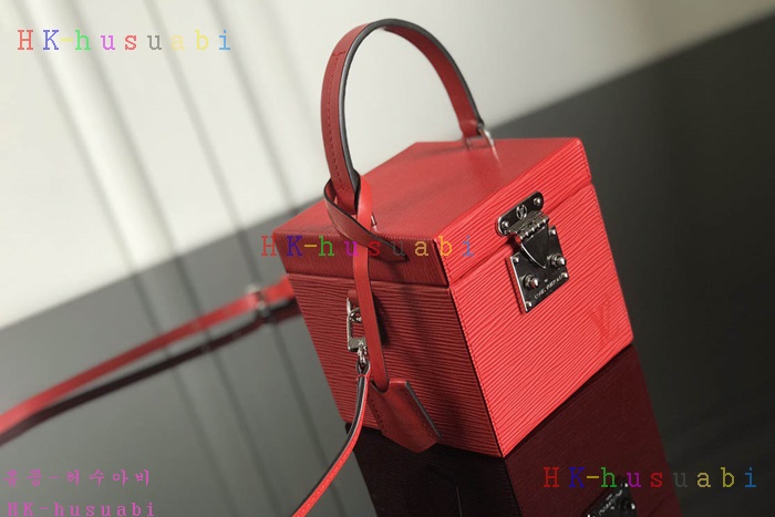 �ڹ̷��ޡ� ���̺��� ����Ŀ �ڽ� LV M52466-3