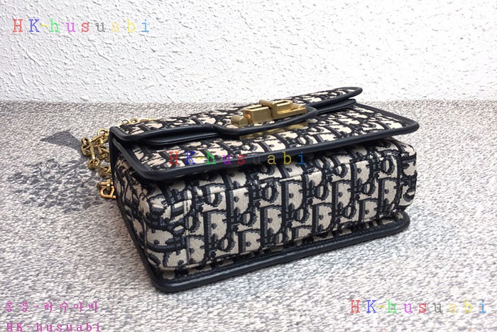 �ڹ̷��ޡ� ��� �̽� ��ù� DR M0205#