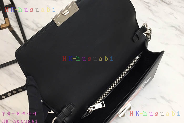�ڹ̷��ޡ� ����� ũ�ν��� �Ż�  PR 1BD120