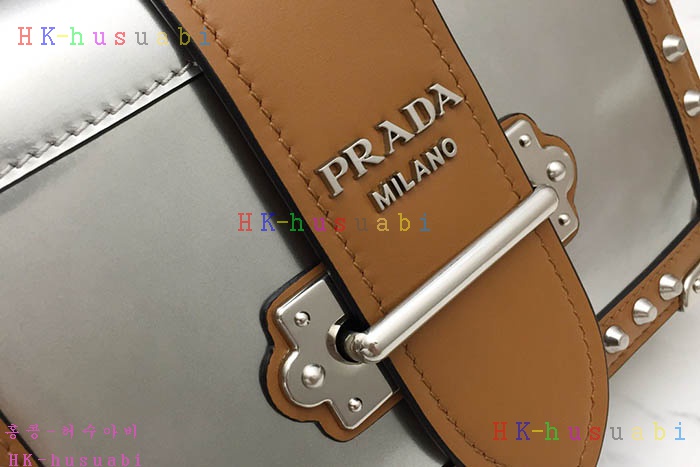 �ڹ̷��ޡ� ����� ī�̿��� PR 1BD045-2-4