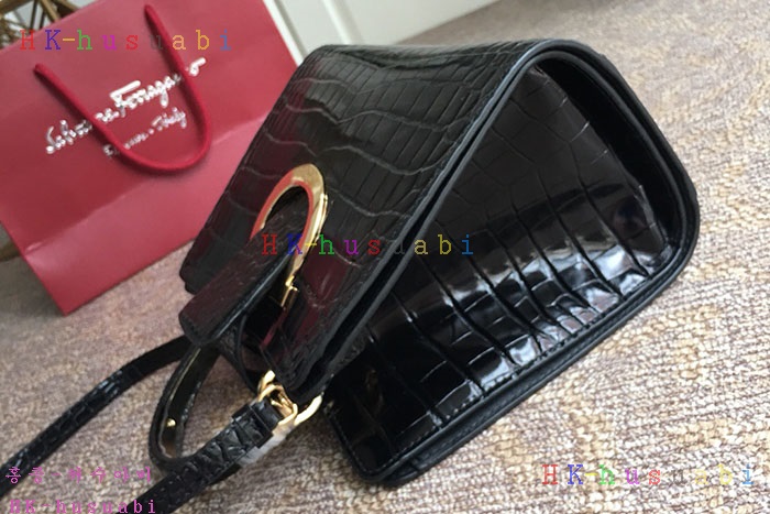 �ڹ̷��ޡ� �䷹���� THEA ��Ʈ��  P 21G596-3
