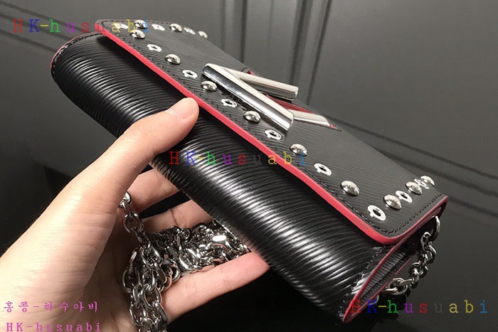�ڹ̷��ޡ� ���̺��� Ʈ����Ʈ ü�� ������ M62306