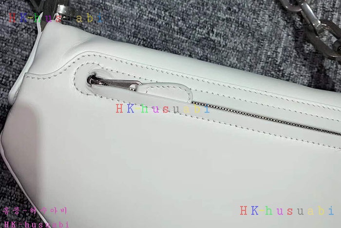 �ڹ̷��ޡ� �߷��þư� ü�� ũ�ν��� B 106B-3