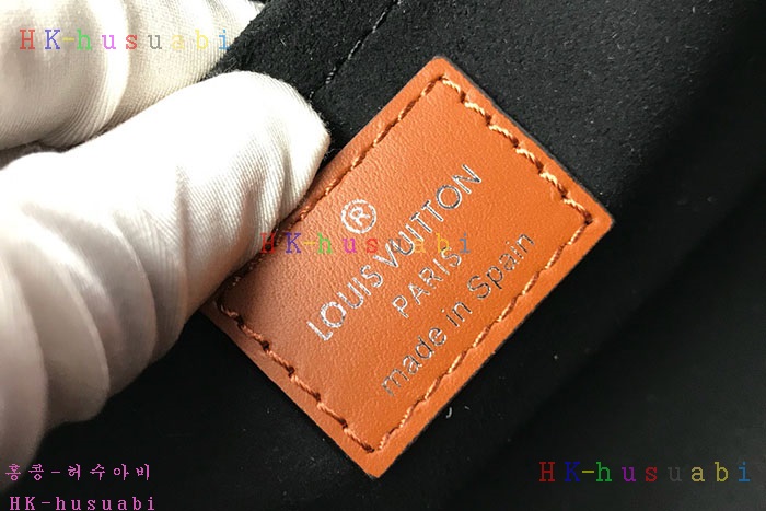 �ڹ̷��ޡ� 2019SS ���̺��� ũ���� ��帮�� LV M44371-3