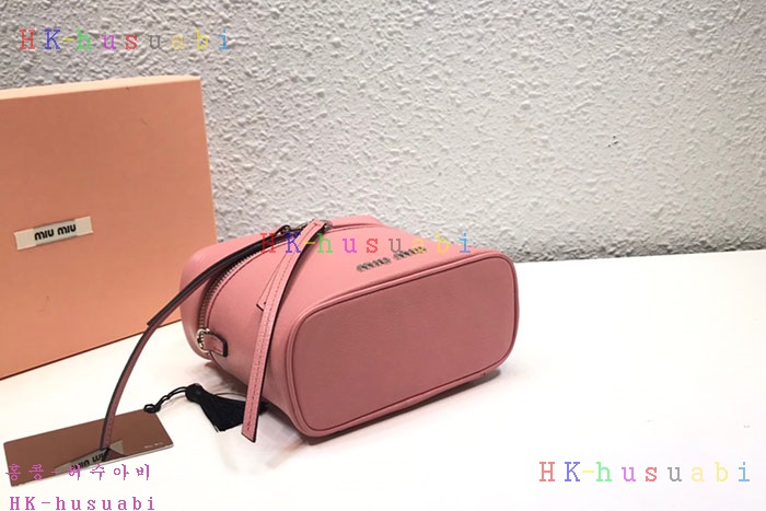�ڹ̷��ޡ� �̿�̿� ���� ����� MU 5BH122