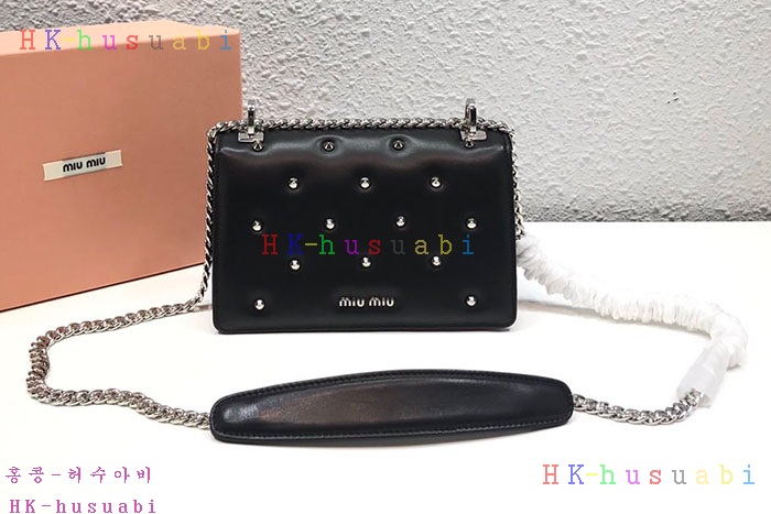 �ڹ̷��ޡ� �̿�̿� ���͵� ����� MU 5BD081