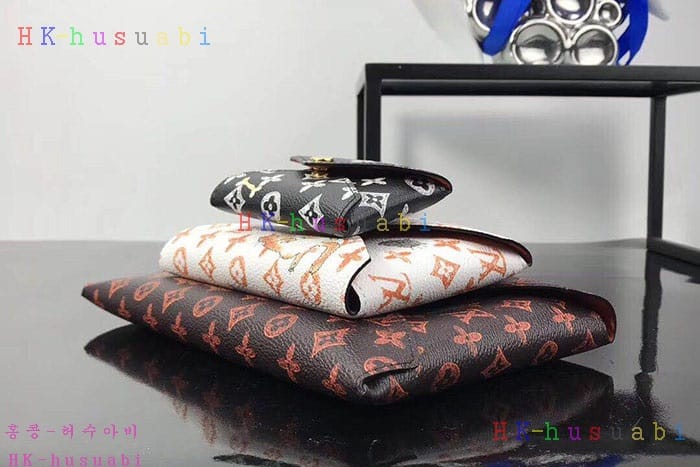 �ڹ̷��ޡ� 2019SS ���̺��� ����Ʈ Ű������ LV M62034-01