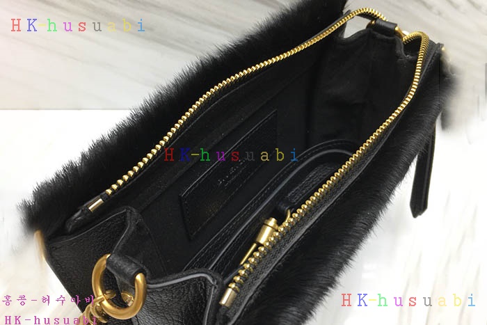 �ڹ̷��ޡ� ����� �����ٵ� ũ�ν��� GV 2998010