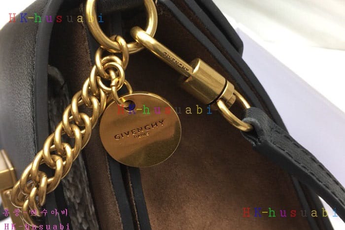 �ڹ̷��ޡ� ����� GV3 ũ�ν��� G 2999-01