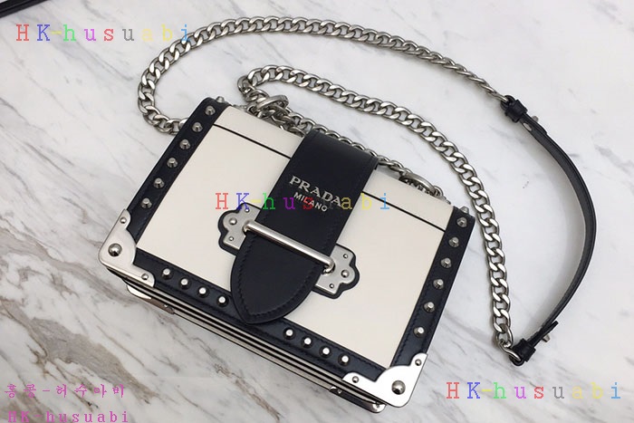 �ڹ̷��ޡ� ����� ī�̿��� PR 1BD045-3-1
