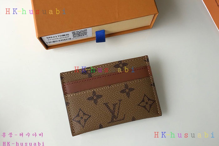 �ڹ̷��ޡ� ���̺��� ���� ī��Ȧ��  LV M62170-3