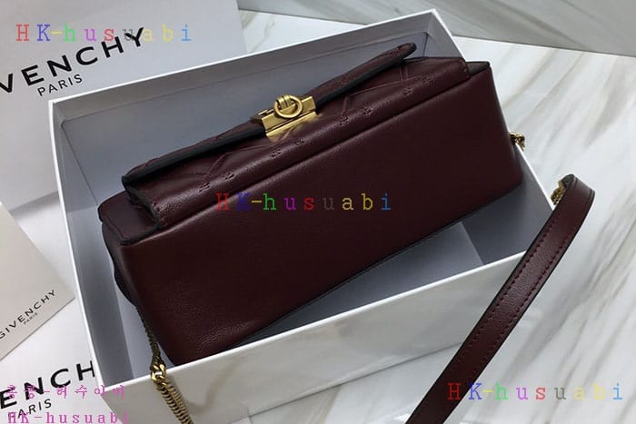 �ڹ̷��ޡ� ����� ���׶� ���� ũ�ν��� GV BB5059B08Z