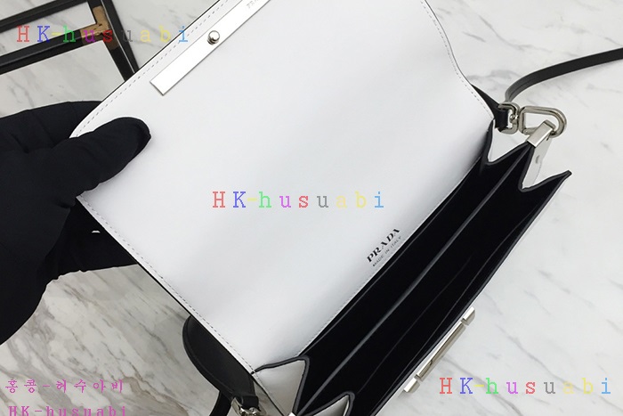 �ڹ̷��ޡ� ����� �ú��� ���� ����� P 1BD165-9