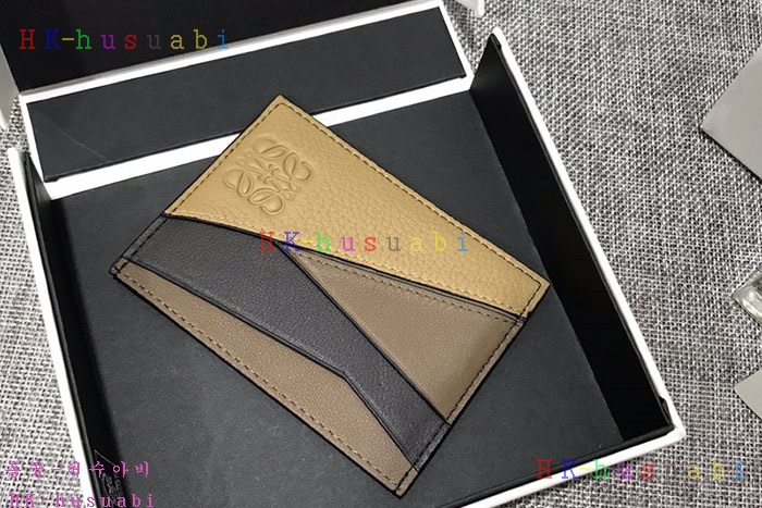 �ڹ̷��ޡ� �ο��� ī������ �Ż�  LW 3626120