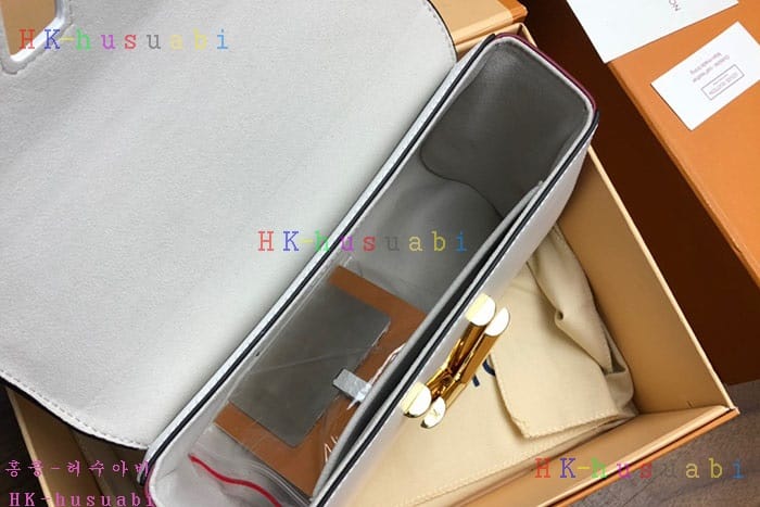 �ڹ̷��ޡ� ���̺��� Ʈ����Ʈ MM  LV M53596