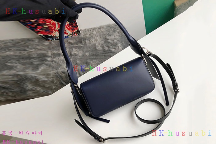 �ڹ̷��ޡ� ����� ������ ���� ����� P 1BD166-2