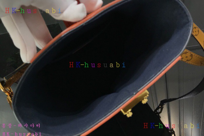 �ڹ̷��ޡ� ���̺��� ������ M53842