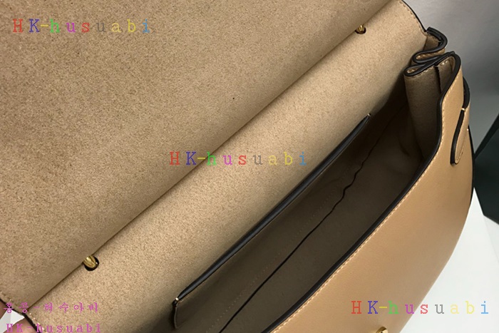 �ڹ̷��ޡ� �ֹ��� �ڹ��� ��ÿ�� M HH4703