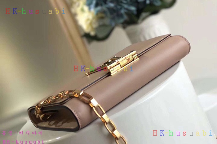 �ڹ̷��ޡ� ���̺��� ü�� ������ M94336-2