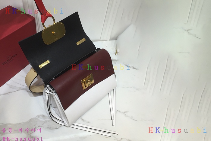 �ڹ̷��ޡ� �߷�Ƽ�� �긵 ũ�ν��ٵ�� V 74419