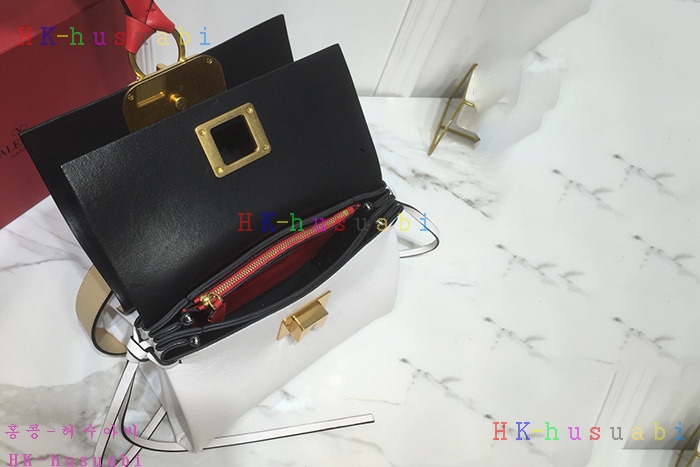 �ڹ̷��ޡ� �߷�Ƽ�� �긵 ũ�ν��ٵ�� V 74419