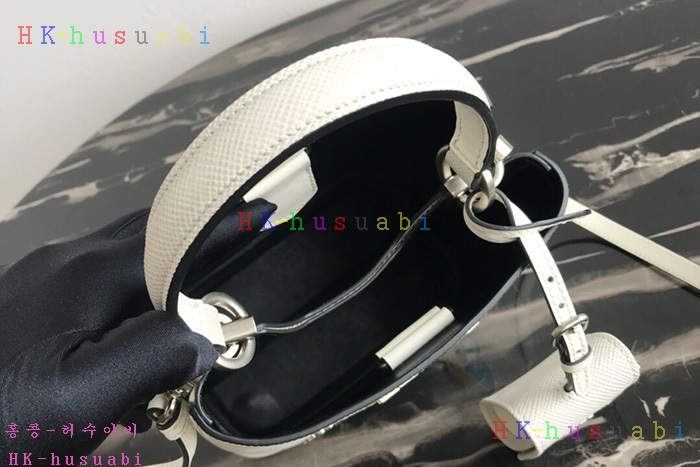 �ڹ̷��ޡ� ����� �κ��� ���� ���ǾƳ� �� P 1BA217-2