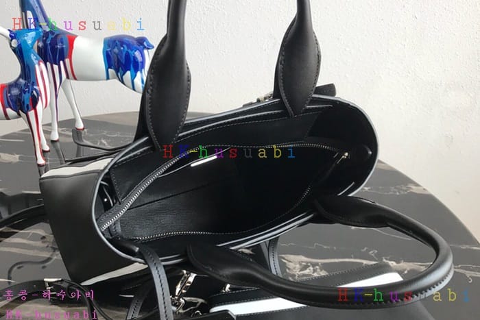 �ڹ̷��ޡ� ����� �캣��Ƣ�� ���� ���� �� P 1BG234