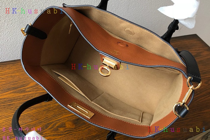 �ڹ̷��ޡ� ���̺��� �� ���� ���̵�  M53823(2�÷�)