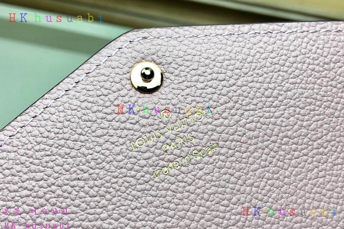 �ڹ̷��ޡ� ���̺��� ��� ���� M64082