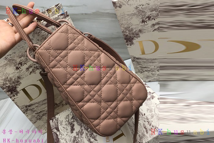 �ڹ̷��ޡ� ��� ���̵�� DR 18823