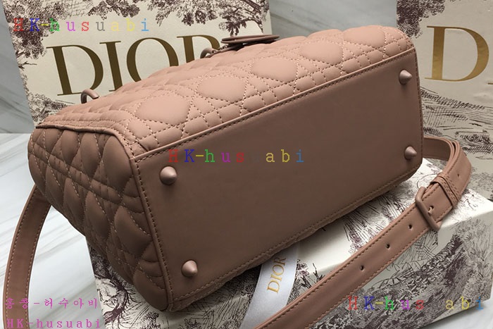 �ڹ̷��ޡ� ��� ���̵�� DR 18823