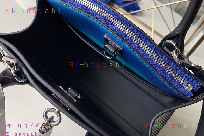 �ڹ̷��ޡ� ���̺��� ��Ƽ ��Ƽ��  M53804