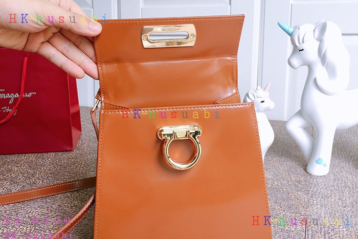 �ڹ̷��ޡ�  ��󰡸� �̸��� F 2121550
