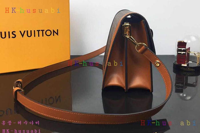 �ڹ̷��ޡ� 2019SS ���̺��� ���� LV M44391-5