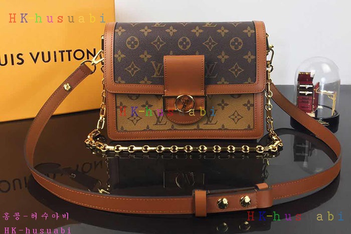 �ڹ̷��ޡ� 2019SS ���̺��� ���� LV M44391-5