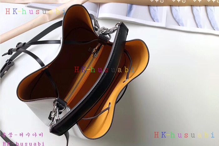 �ڹ̷��ޡ� ���̺��� �׿��뿡 ��Ʈ�� M54369-3