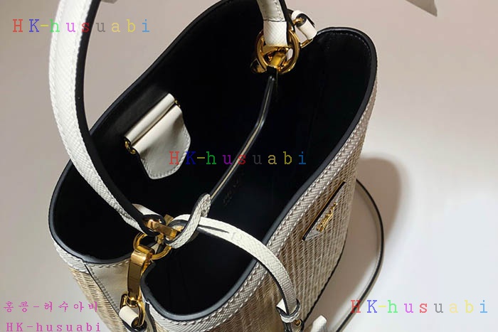�ڹ̷��ޡ� ����� ������ PR 1BA212