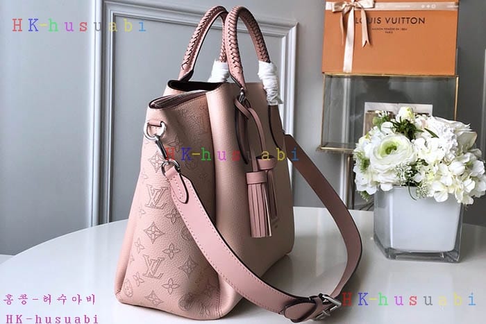 �ڹ̷��ޡ� ���̺��� �Ͽ�޾� ũ�ν��ٵ� ��Ʈ�� LV M55030
