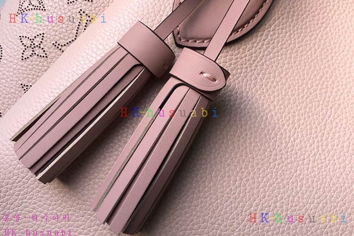 �ڹ̷��ޡ� ���̺��� �Ͽ�޾� ũ�ν��ٵ� ��Ʈ�� LV M55030
