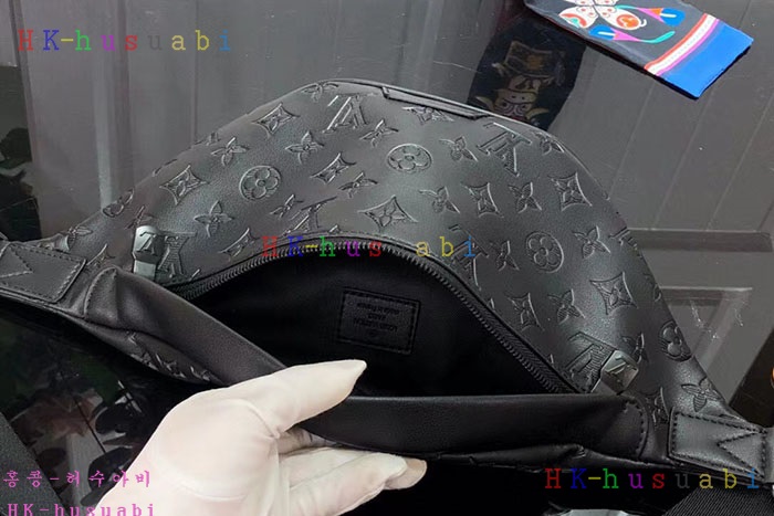 �ڹ̷��ޡڷ��̺��� ��Ŀ���� ���� M46036