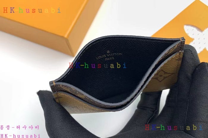 �ڹ̷��ޡڷ��̺��� ī�� Ȧ�� M69161