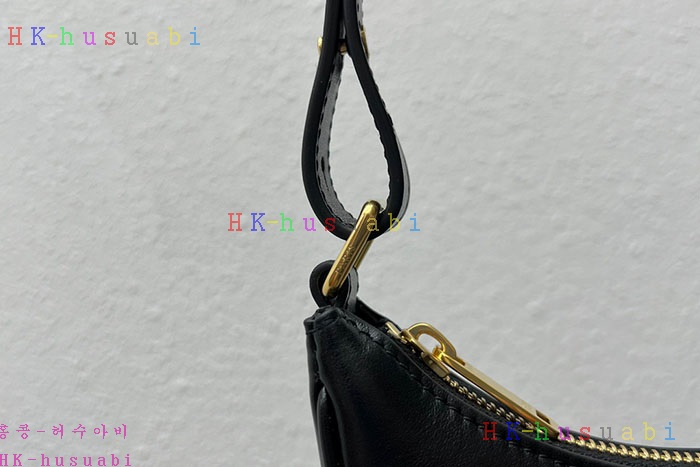 �ڹ̷��ޡڼ����� �ƹ� Ʈ�������� 114493