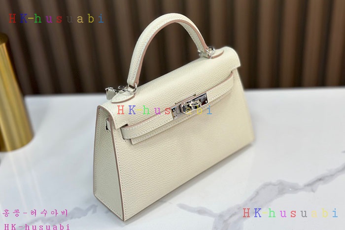 �ڹ̷��ޡڿ����޽� �̸� �̴�  H 9668220-2 �ü���
