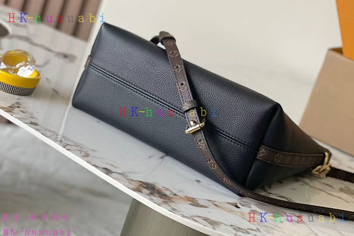 �ڹ̷��ޡڷ��̺��� ��Ƽ�н� M29195