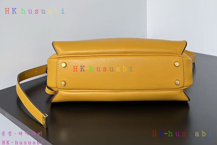 �ڹ̷��ޡڹ߷��þư� �� �� ����� �̵�� Ŀ��   8681022